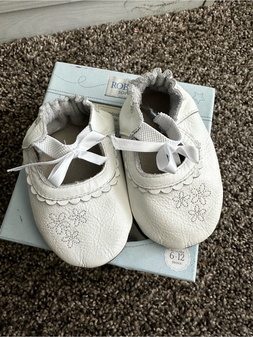 Robeez flower slip on shoes